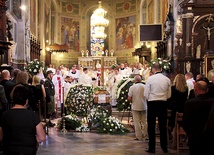  Uroczystości pogrzebowe ks. Piotra Błońskiego, prezydenta Andrzeja Drętkiewicza i ks. prof. Tadeusza Żebrowskiego odbyły się w płockiej katedrze