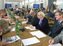  Konferencja odbyła się w Sali Kolumnowej parlamentu