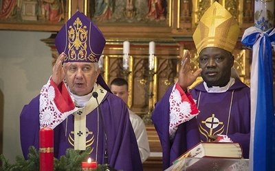  Przewodniczący episkopatu Nigerii abp Ignatius Ayau Kaigama   opowiadał uczestnikom spotkania o prześladowaniach, jakie dotykają chrześcijan w tym afrykańskim kraju