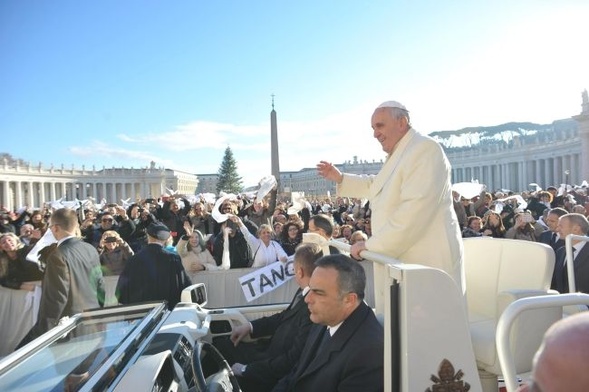 Papież zadzwonił do Benigniego