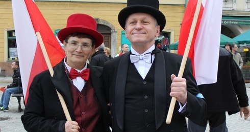 Ligia i Marcjan Gepfertowie - znani wodzireje poprowadzą kolejny sylwestrowy bal bezalkoholowy w Ustroniu