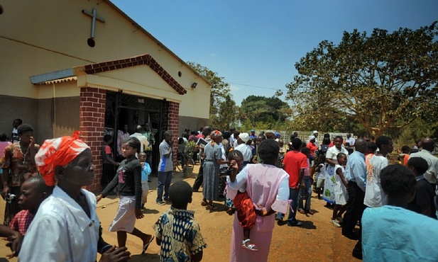 Nigeria: kościoły pełne mimo lęku