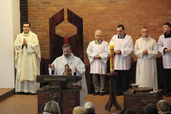 Błogosławieństwo małżeństw w niedzielę Świętej Rodziny