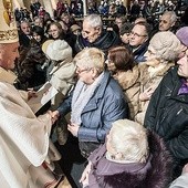  Ponad 12 tys. osób z całej Polski wspiera świątynię finansowo od co najmniej pięciu lat