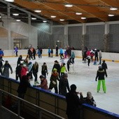 Udana inauguracja lodowiska