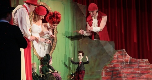 Mr. Scrooge na deskach opolskiego teatru