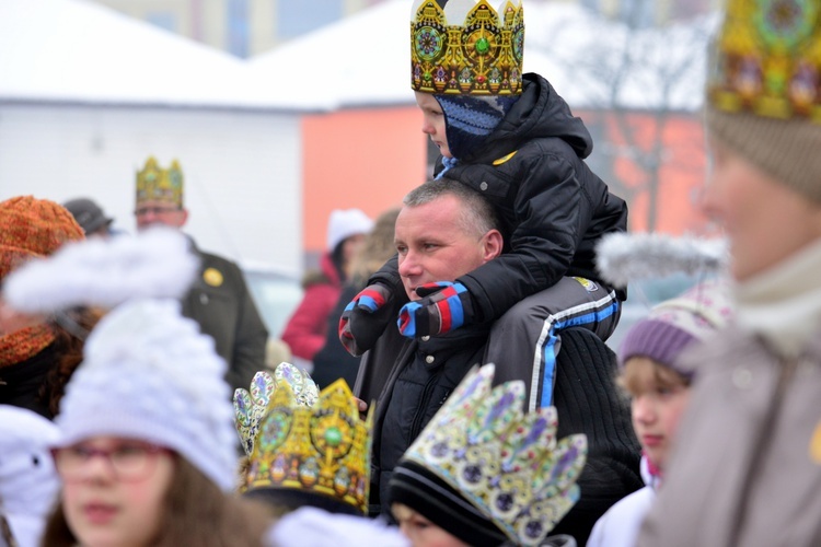 Nowa Ruda Słupiec - orszak - w drodze