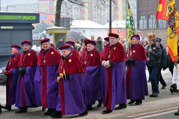 Nowa Ruda Słupiec - orszak - w drodze