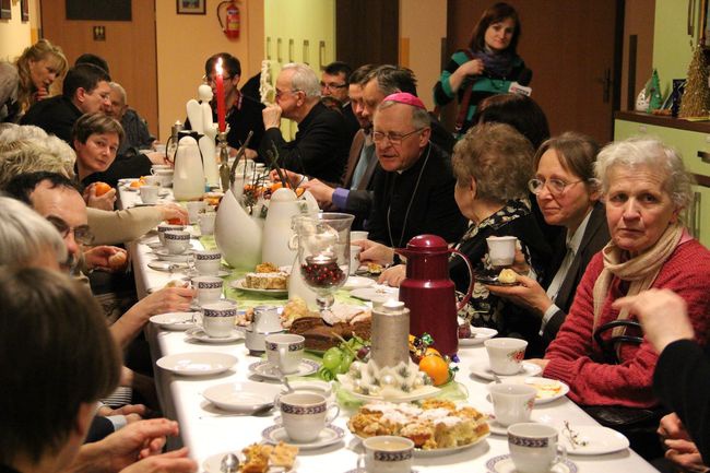 Spotkanie opłatkowe w hospicjum w Koszalinie