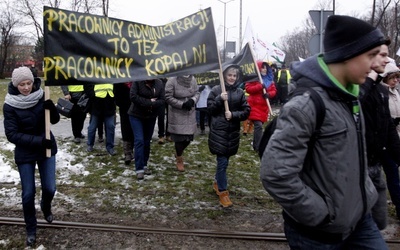 "2 tys. górników kontynuuje protest"