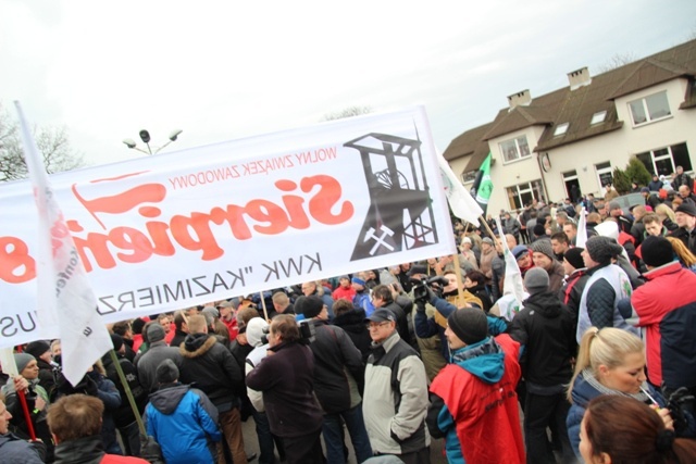 Manifestacja poparcia dla górników kopalni "Brzeszcze"