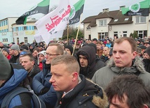 Mieszkańcy Brzeszcz oraz  pracownicy miejscowej kopalni protestują przeciwko planom jej likwidacji