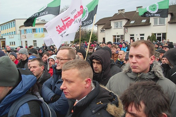 Mieszkańcy Brzeszcz oraz  pracownicy miejscowej kopalni protestują przeciwko planom jej likwidacji