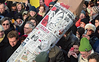 11 stycznia ulicami Paryża przeszła gigantyczna manifestacja,  która była reakcją na zamach w redakcji „Charlie Hebdo”