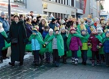  Za Mędrcami podążali uczniowie opolskich szkół podstawowych  i gimnazjalnych