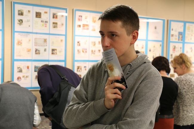 Wystawa pamiątek związanych z Janem Pawłem II
