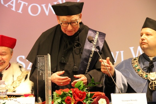 Tytuł doktora honoris causa dla abp. Wesołego