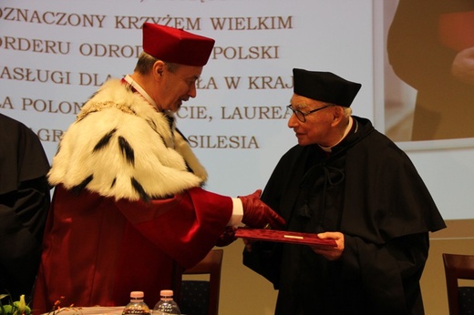 Tytuł doktora honoris causa dla abp. Wesołego