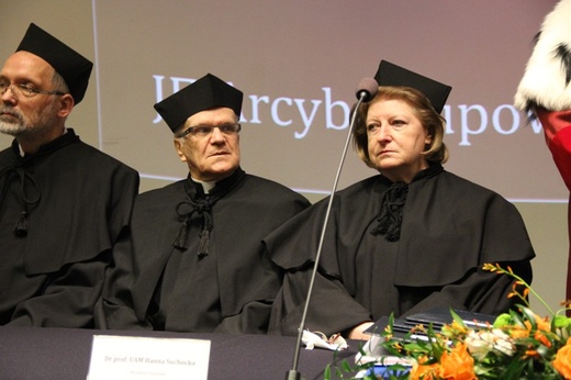 Tytuł doktora honoris causa dla abp. Wesołego