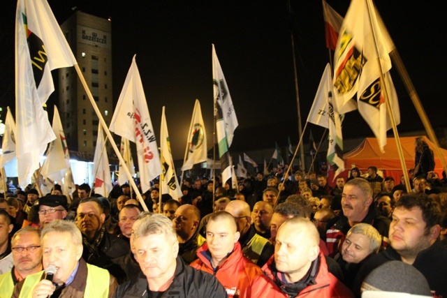 Protest mieszkańców pod kopalnią "Brzeszcze"