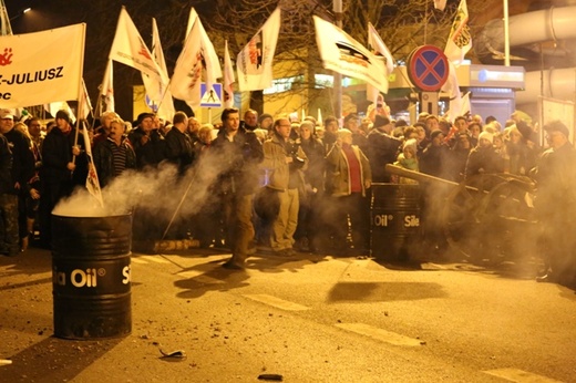 Protest mieszkańców pod kopalnią "Brzeszcze"