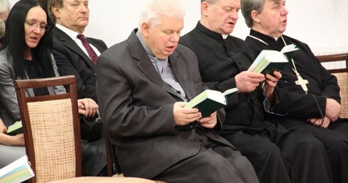 Misa pełna prosfor