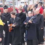 Symbole ŚDM w archikatedrze i seminarium