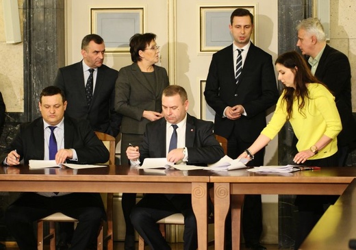 Podpisanie porozumienia między rządem a górnikami