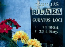  Nagrobek kuratusa Bujary, którego pochowano przy kościele w Januszkowicach