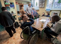  Dzięki ubiegłorocznej edycji budżetu partycypacyjnego podopieczni stowarzyszenia „Maja” i inni niepełnosprawni z Ursynowa zyskają nowy ośrodek dziennej opieki