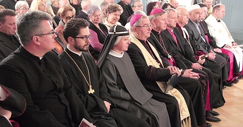  Ostatnie ze spotkań Tygodnia Ekumenicznego odbywa się w Centrum Ekumenicznym prowadzonym przez siostry brygidki