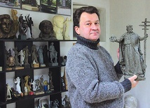  Gienadij Jerszow prezentuje projekt pomnika św. Włodzimierza