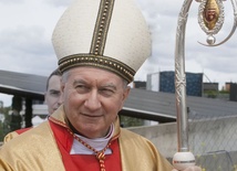 Kard. Parolin o papieskich gestach