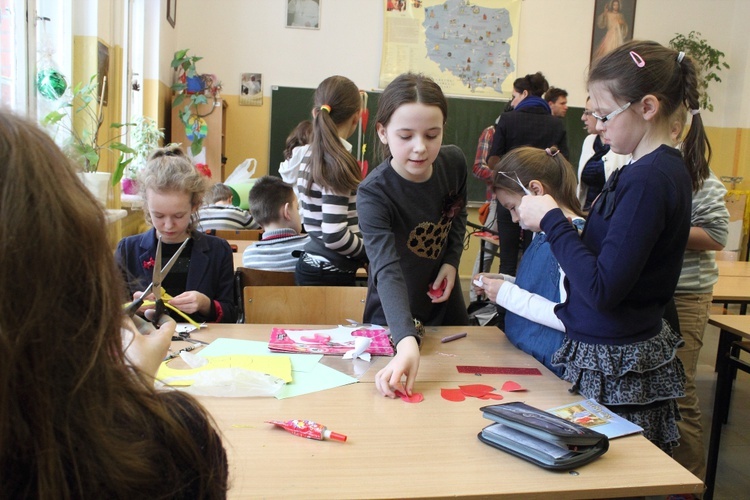 Olsztyńscy uczniowie w odwiedzinach u dzieci z Donbasu