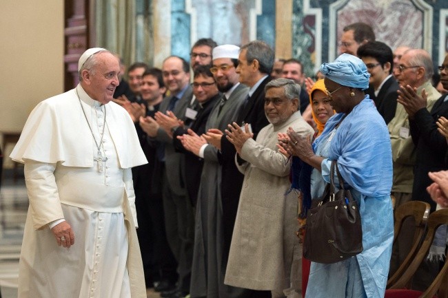 Papież o dialogu z islamem: dbajmy o tożsamość