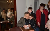 Po koncercie Jacek Borkowski z przyjemnością rozdawał autografy