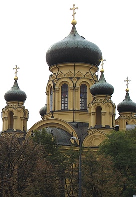 Wierni prawosławni czekają na świątynię na południu miasta
