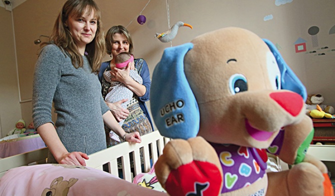 W pałacu jest kolorowo i radośnie, dzieci są tu traktowane jak księżniczki i książęta. To zasługa pracowników i wolontariuszy Fundacji Gajusz, założonej i kierowanej przez Tisę Żawrocką- -Kwiatkowską 