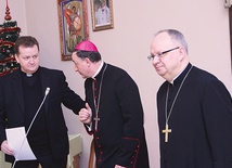  Gościem Rady Wydziału był bp Andrzej Czaja (z prawej)