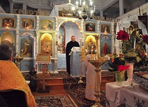  W cerkwi prawosławnej w Koszalinie słowo wygłosił bp Edward Dajczak. Na zakończenie z koncertem kolęd wystąpiły chóry: „Kanon”, „Canzona” i „Potik”