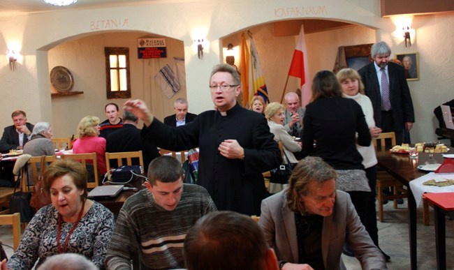 Spotkanie opłatkowe w Szkole Biblijnej dla Dorosłych