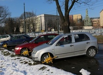 Blokują przy Błoniach