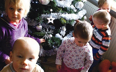 W Domu Małego Dziecka w Wałbrzychu przebywa 30 dzieci. Niektórym można by zaoszczędzić traumatycznych przeżyć, gdyby prawo przewidywało inne formy pomocy