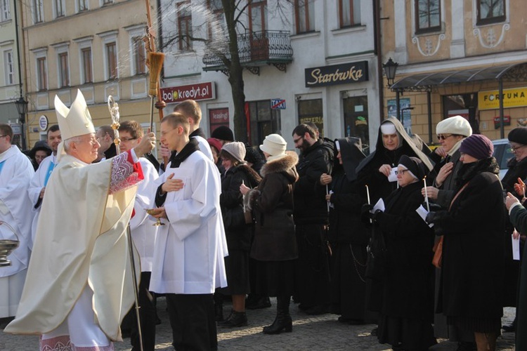 Modlitwa osób konsekrowanych w Łowiczu