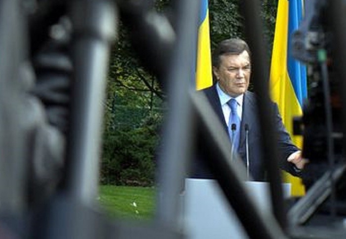 Janukowycz pozbawiony tytułu prezydenta 