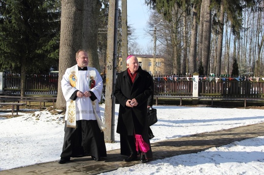 Poświęcenie dzwonów w Skułach