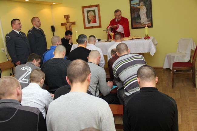 Bierzmowanie w Zakładzie Karnym