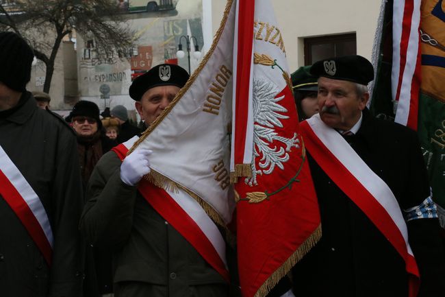 Zachowując pamięć