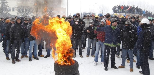 Kilka tysięcy górników przed JSW