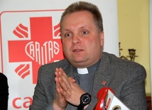 Ks. Robert Kowalski, wicedyrektor diecezjalnej Caritas, zachęca do włączania się w tę akcję